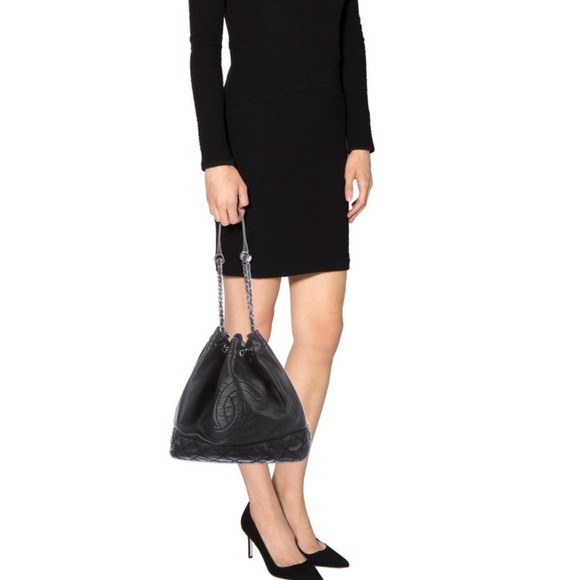 Authentic Chanel Black Leather Women's Bag - Picture 11 of 15